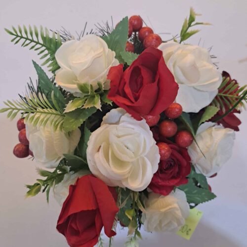 Ikebana na hrob okrúhla červeno biela